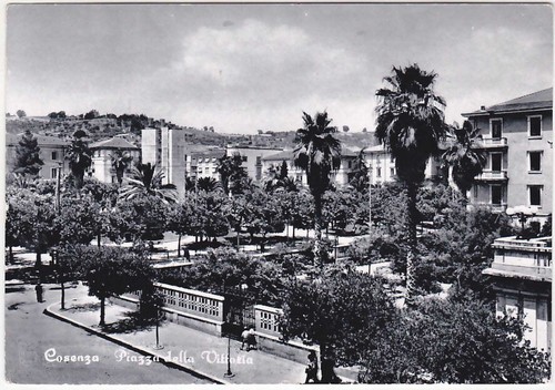 Cosenza piazza della - -,